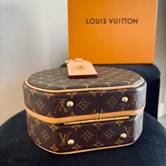 Louis Vuitton Petite Boite Chapeau - Picture 9 of 15